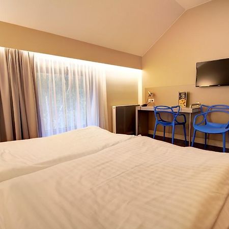 Auto Port Przytoczna Bed & Breakfast Nowa Niedrzwica Exterior photo